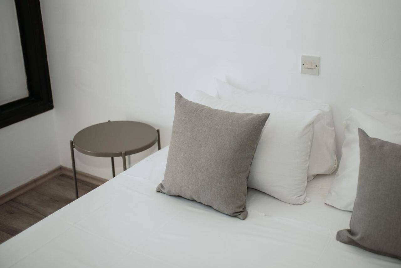 Ovis Hotel Apartments Ayia Napa Exterior photo
