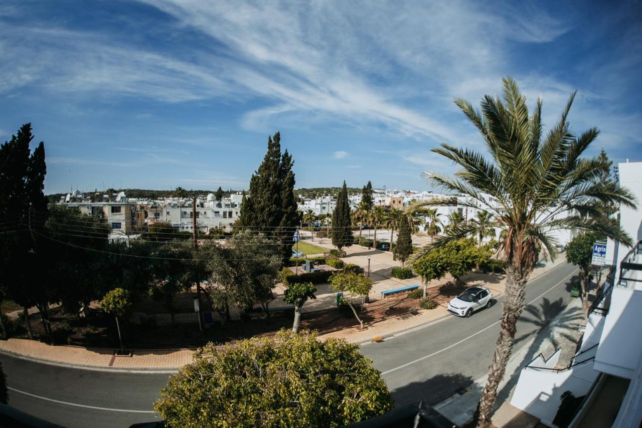 Ovis Hotel Apartments Ayia Napa Exterior photo