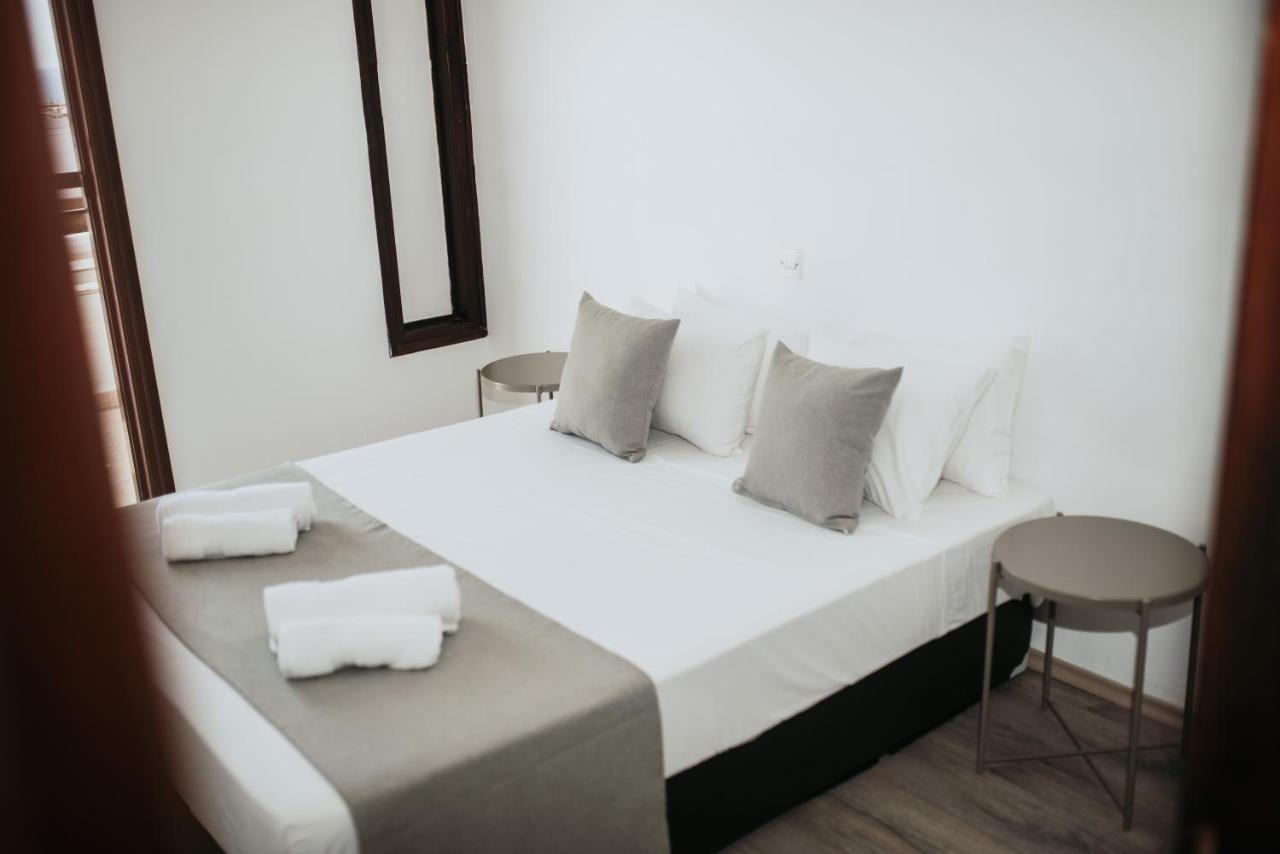 Ovis Hotel Apartments Ayia Napa Exterior photo