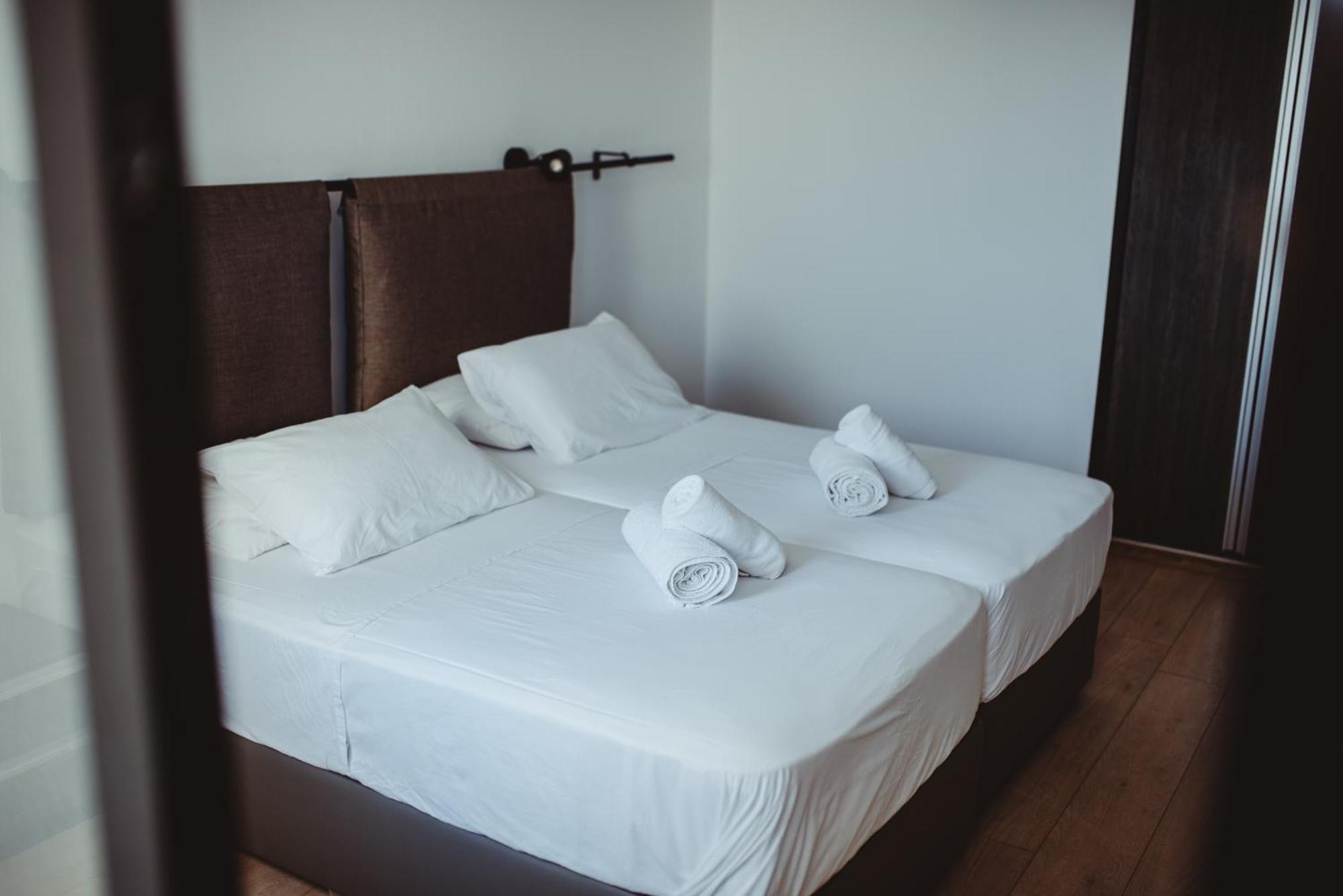 Ovis Hotel Apartments Ayia Napa Exterior photo